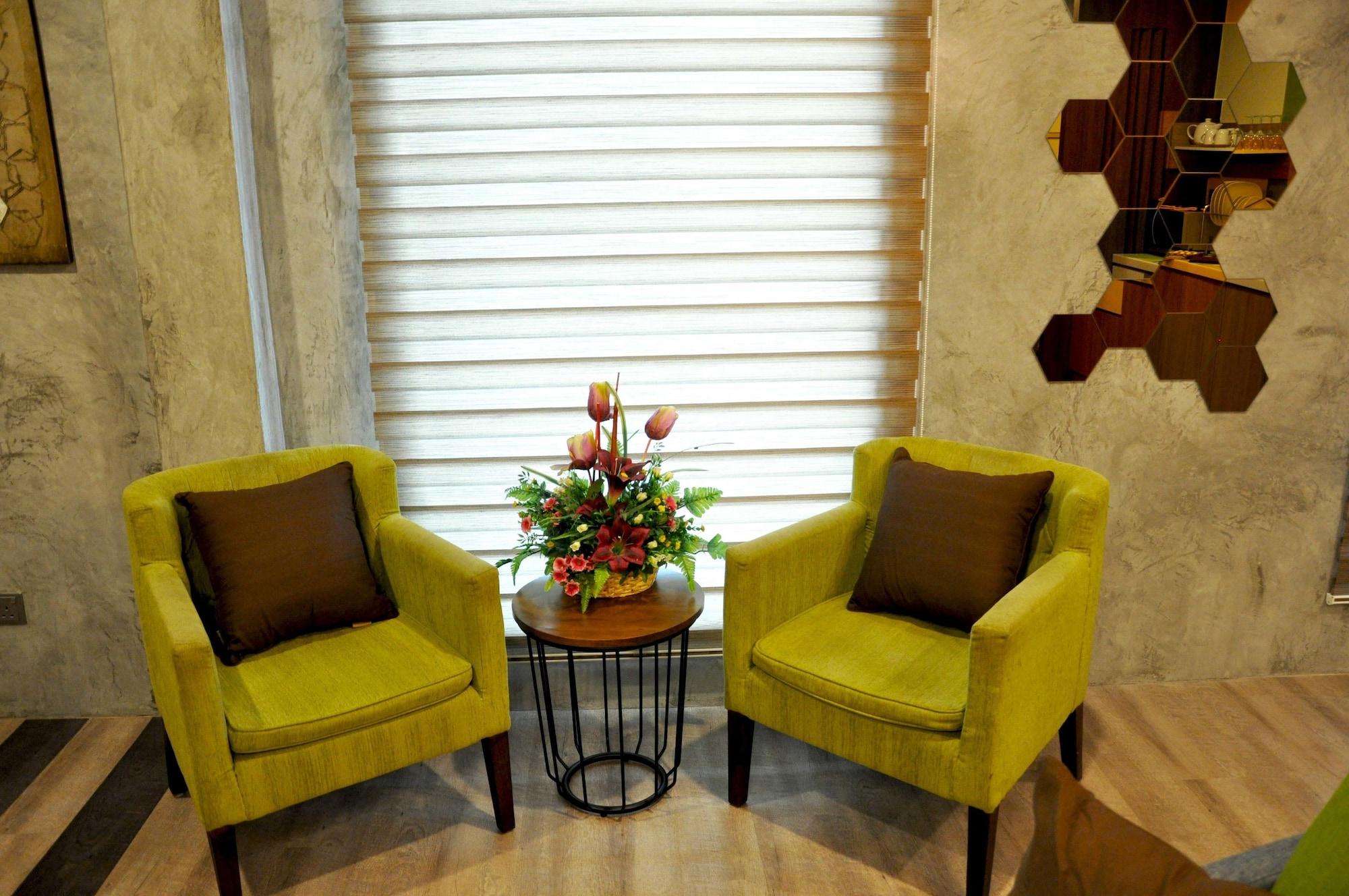 Valya Hotel, איפוה מראה חיצוני תמונה