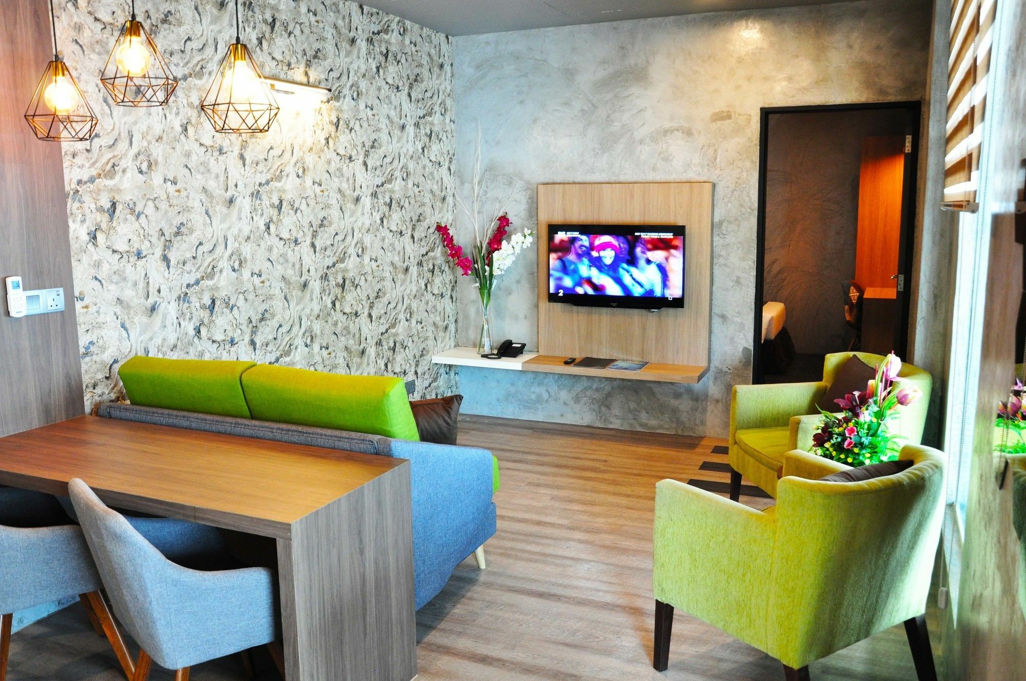 Valya Hotel, איפוה מראה חיצוני תמונה