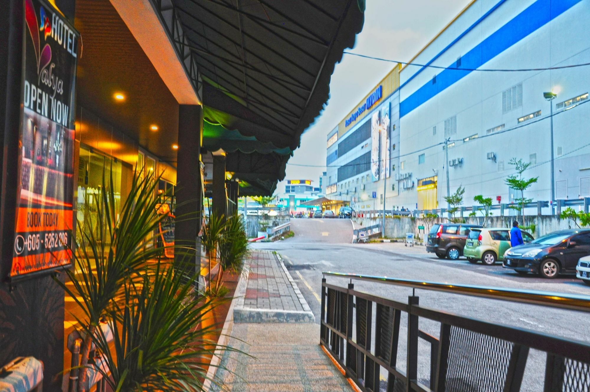 Valya Hotel, איפוה מראה חיצוני תמונה